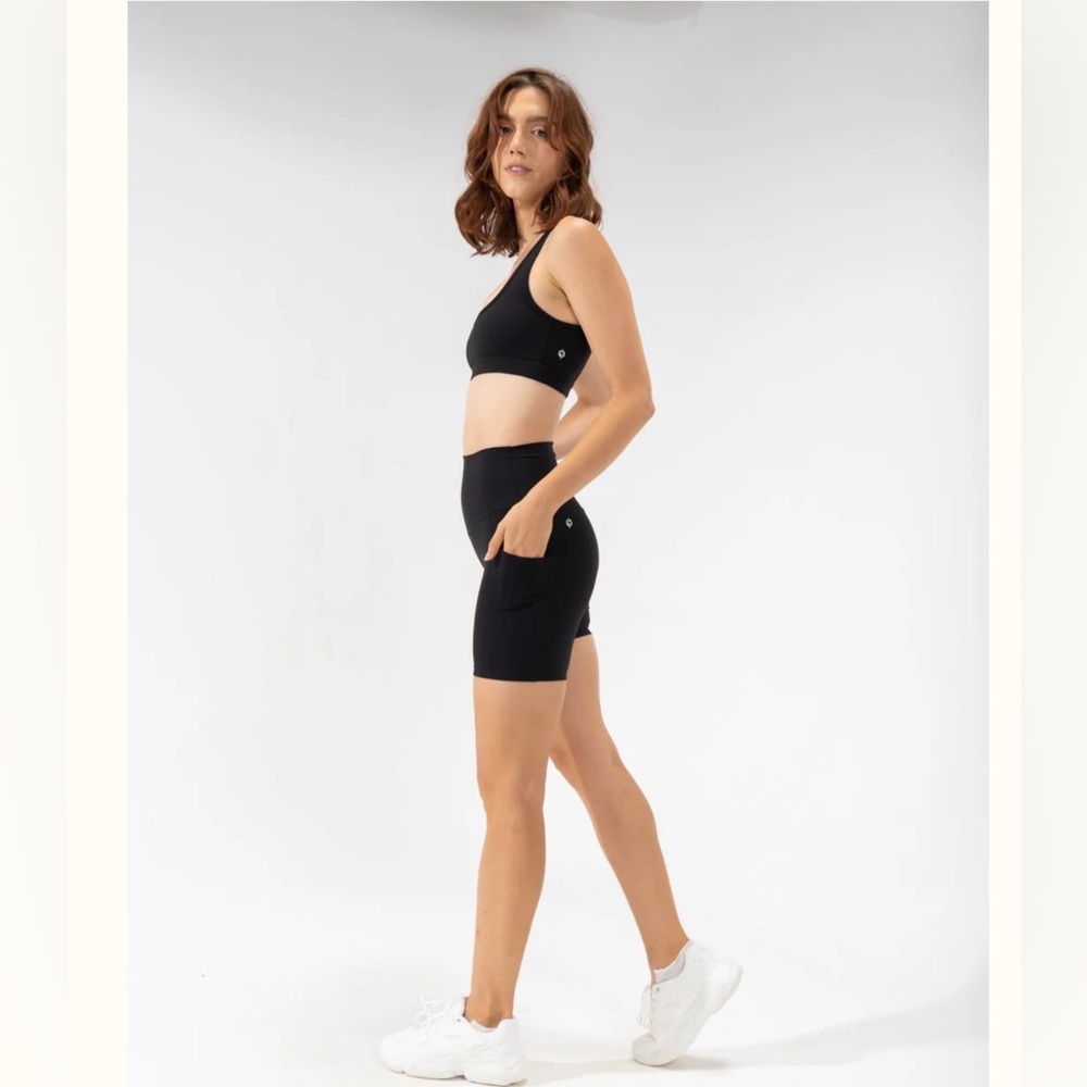 RARE Crisscross SuperSculpt Biker Shorts